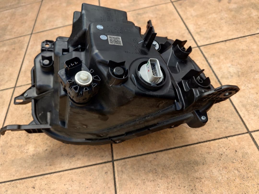 NBOXヘッドライト 左　JF3