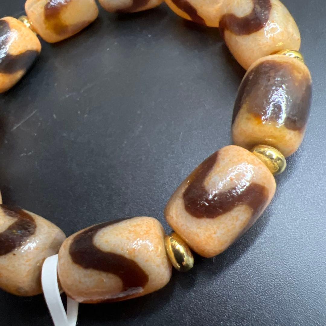 限定 チベット高油メノウ玉髓 朱砂 牙黄 虎牙天珠ブレスレット遵型 茶色 透明感