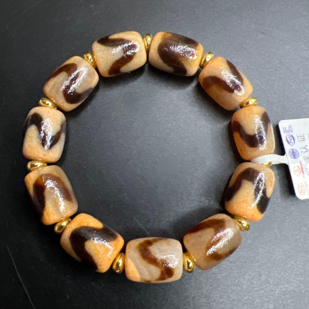 限定 チベット高油メノウ玉髓 朱砂 牙黄 虎牙天珠ブレスレット遵型 茶色 透明感