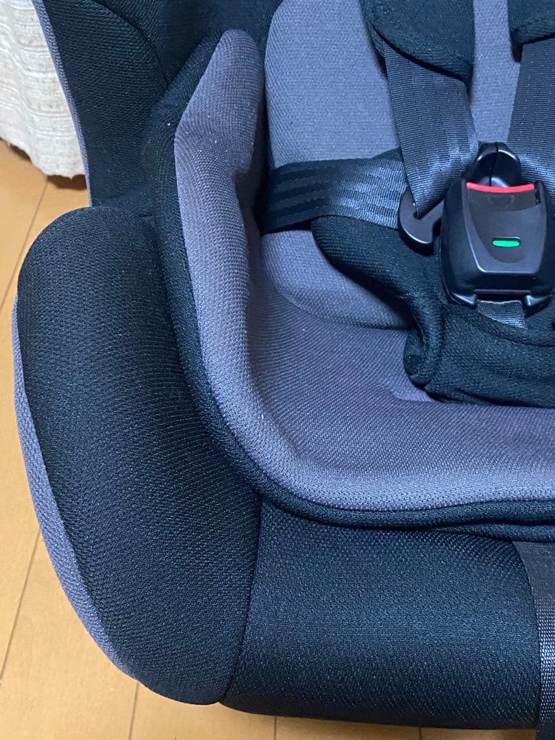 極美品　Combi チャイルドシート ウィゴーロングBD 限定モデル　廃盤品