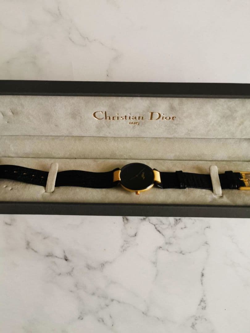 Christian Dior ブラックムーン腕時計（付属品完備・極美品）