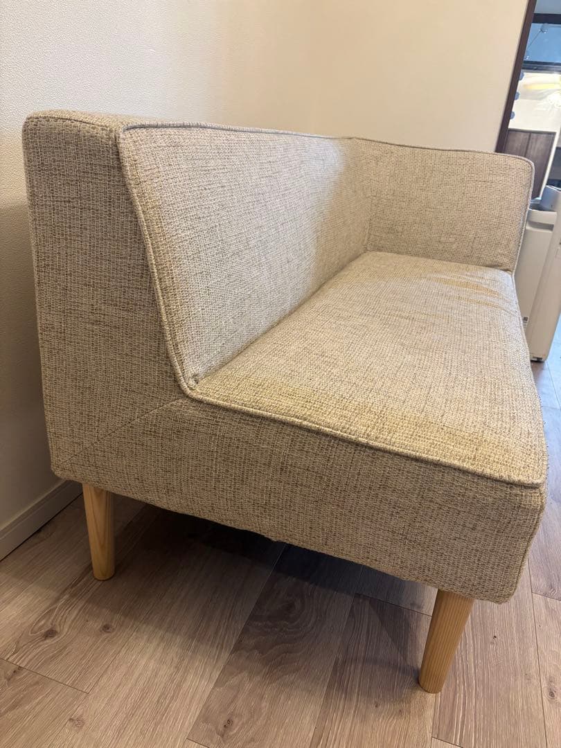ベージュ 2人掛け　カウチソファ