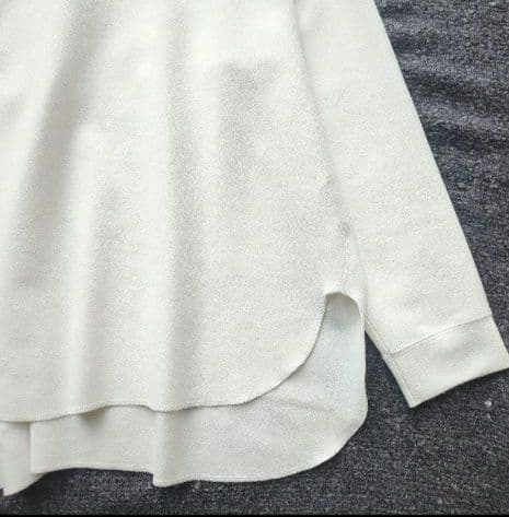 ウィムガゼット　Whim Gazette Vガゼットプルオーバー　フリーサイズ