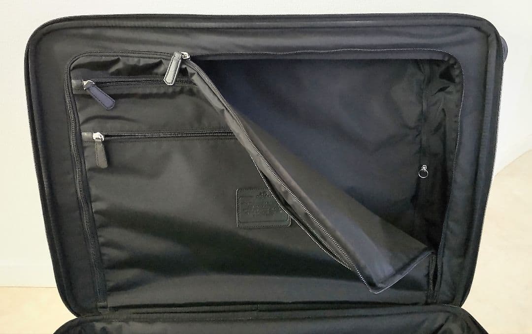 美品✨COACH/コーチ大型キャリーケース✨ガーメントケース＆ポーチ付き◆訳あり