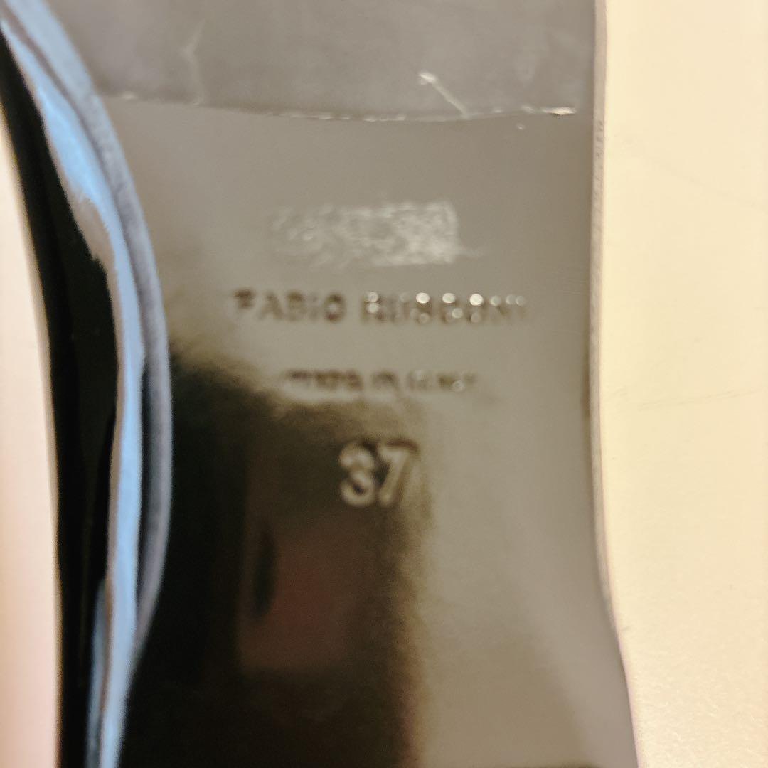 【新品未使用品】FABIO RUSCONI黒エナメルパンプスポインテッドトゥ37