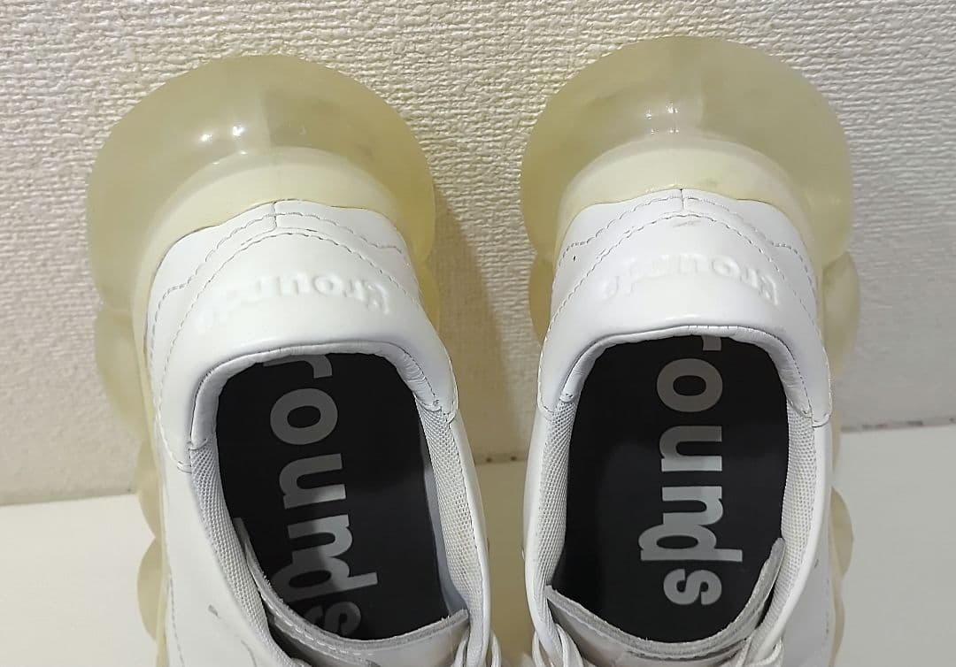 【訳あり】グラウンズ ジュエリーカウレザー スニーカー