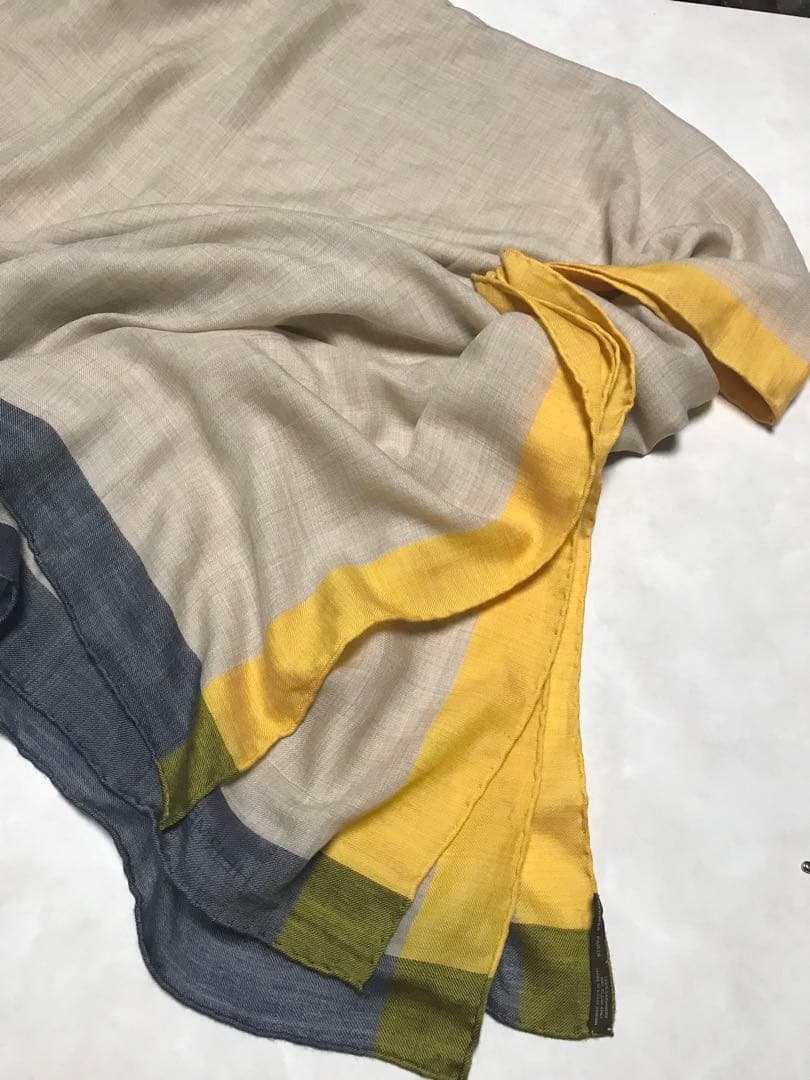 HERMES カシミヤストール　正方形ベージュ紺黄　　超大判