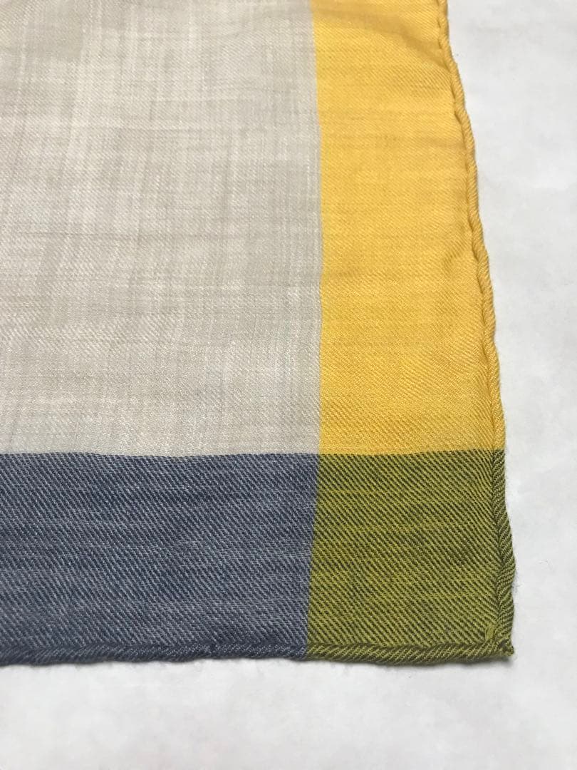 HERMES カシミヤストール　正方形ベージュ紺黄　　超大判
