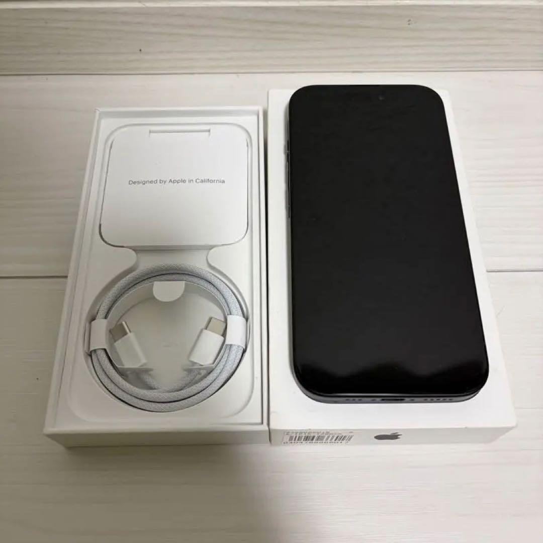 iPhone15 128GB ブラック　SIMフリー　美品