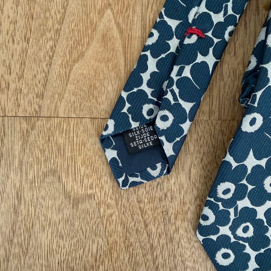 marimekko 花柄 シルク ネクタイ　ネイビー×シルバー