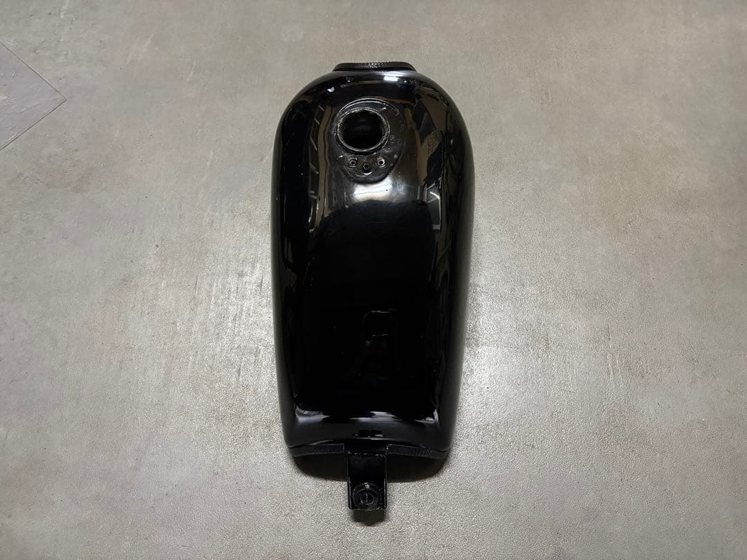 250tr　純正　タンク　インジェクション　カワサキ　エストレヤ　中古　パーツ