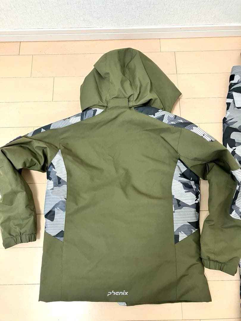 PHENIX フェニックス　スノーボードウェア　150cm 上下セット！