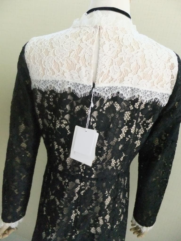 新品タグ付き ジルスチュアート 総レースロングワンピース チョーカー付き2（M）