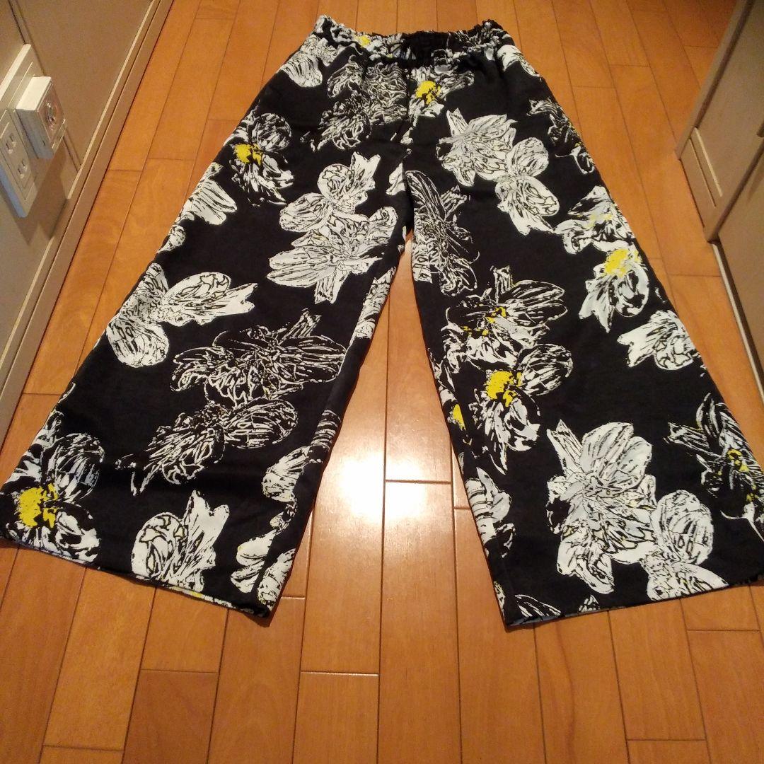 IENAフラワーワイドパンツ！40