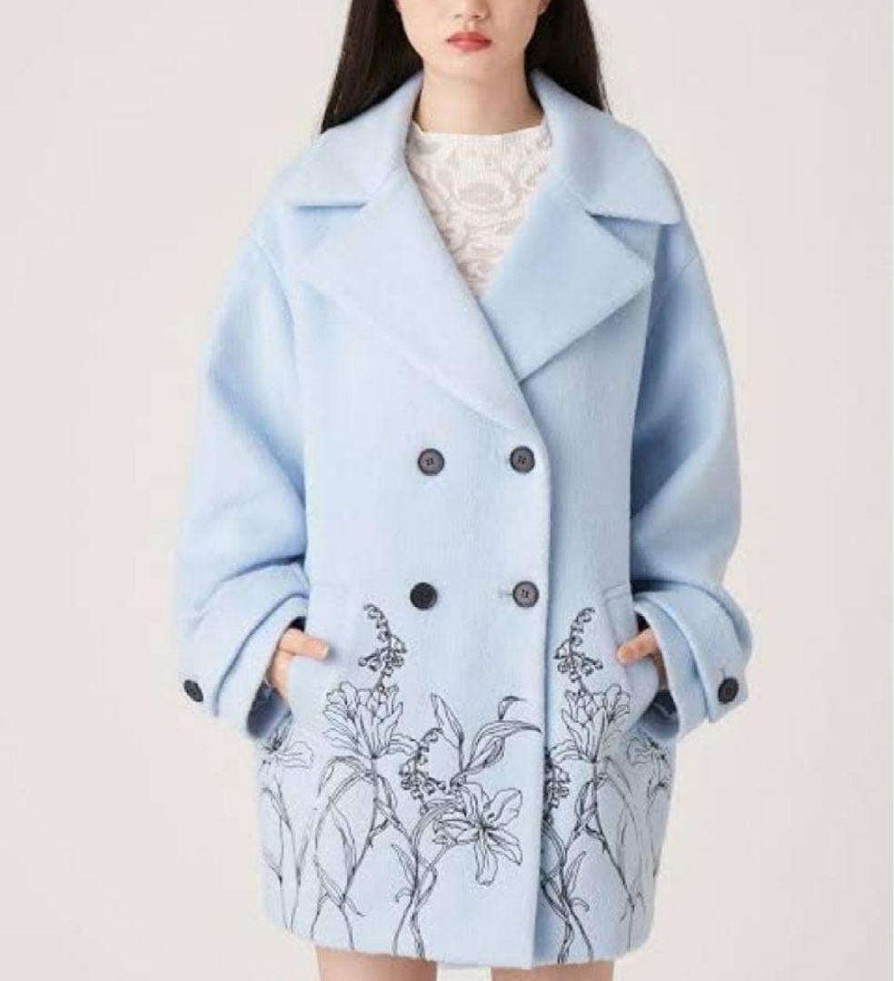 美品　LILY BROWN エンブロイダリーコクーンコート ブルー　2025年