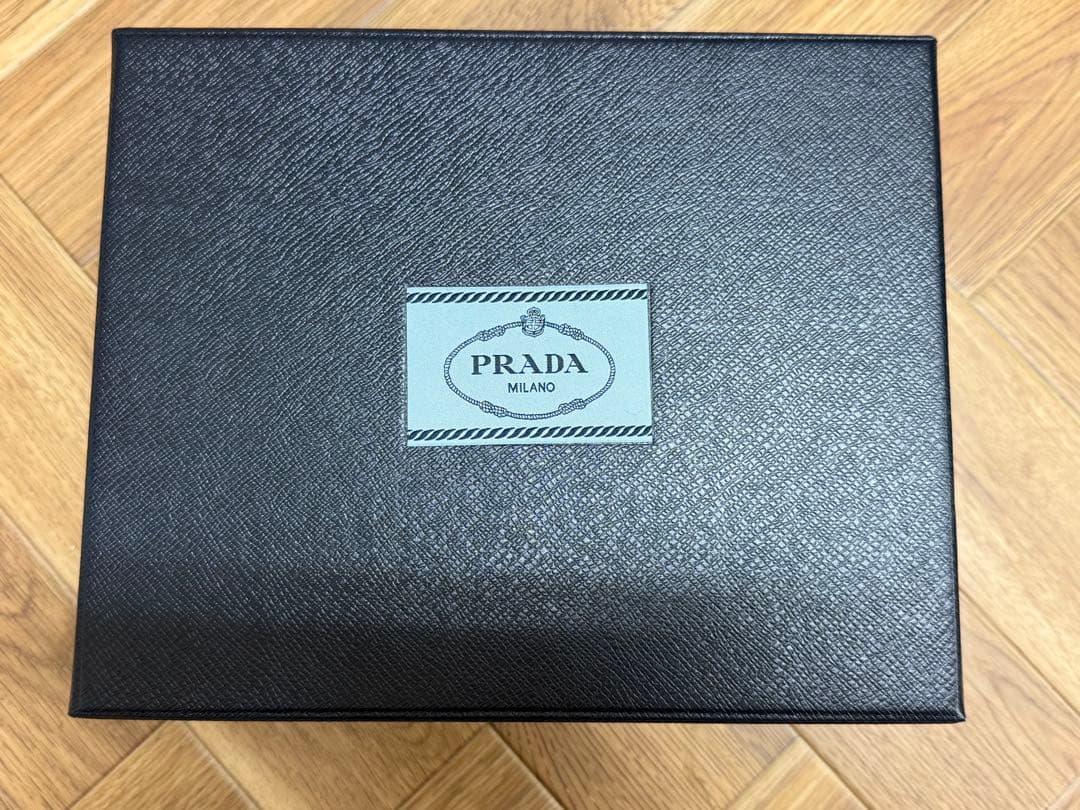 【新品未使用品】PRADA ストール　マフラー　カシミヤ100% グレー　プラダ