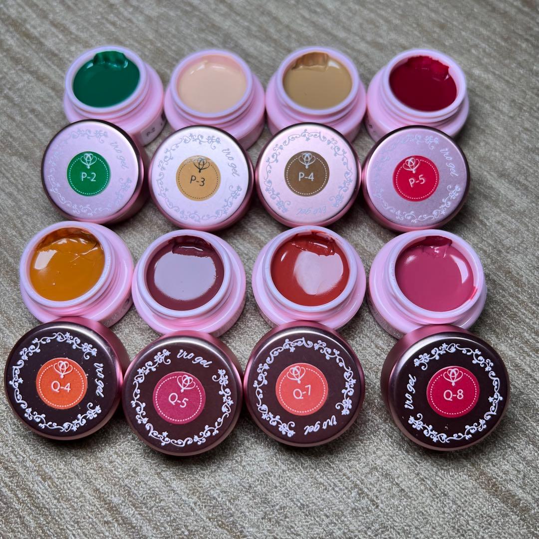 【最終値下げ】ネイルタウン ジェルネイル 225色まとめ売り