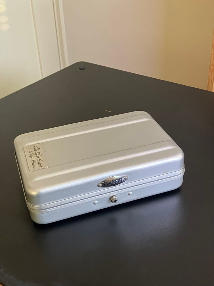 ZERO HALLIBURTON アルミ　シガーケース