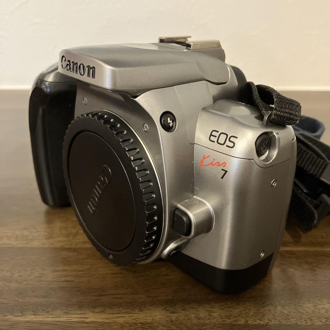 Canon EOS Kiss 7 ボディ