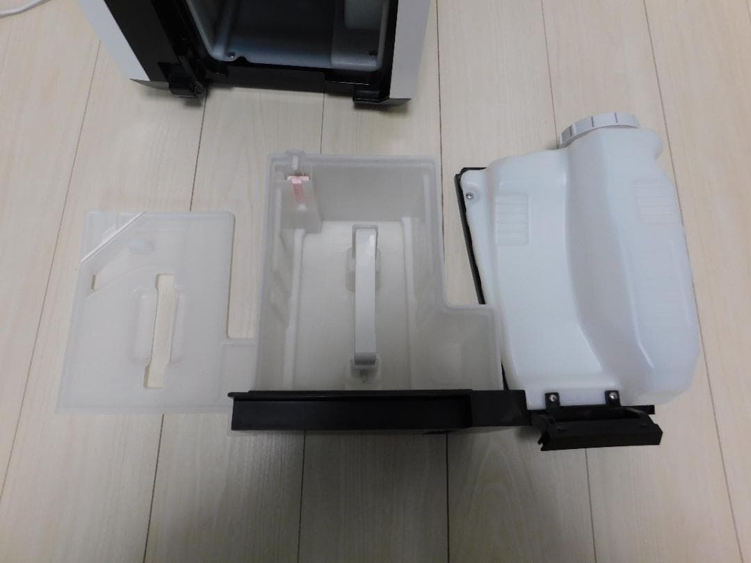 SHARP 除加湿空気清浄機 KC-HD70-W　2019年製造　クリーニング済