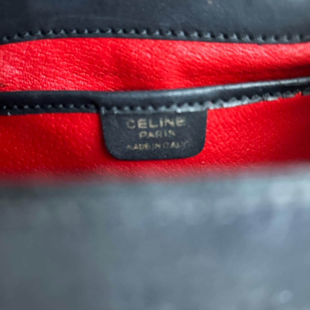 セリーヌ ショルダーバッグ クロスボディ 斜めがけ 黒