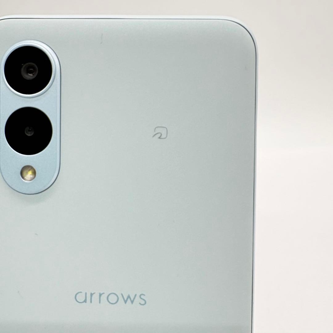 ♦︎docomo arrows We2 (F-52E) ライトブルー 本体