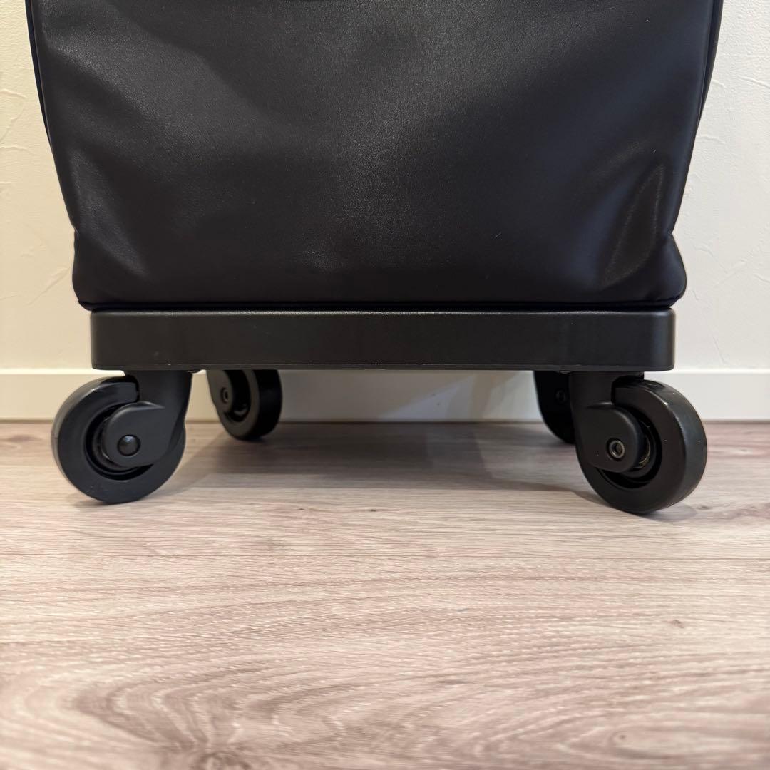 美品 スワニー SWANY キャリーケース ブラック 4輪タイプ