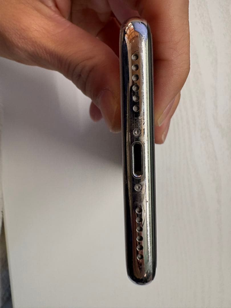 iPhoneX Silver 64GB DoCoMo SIMロック解除済み