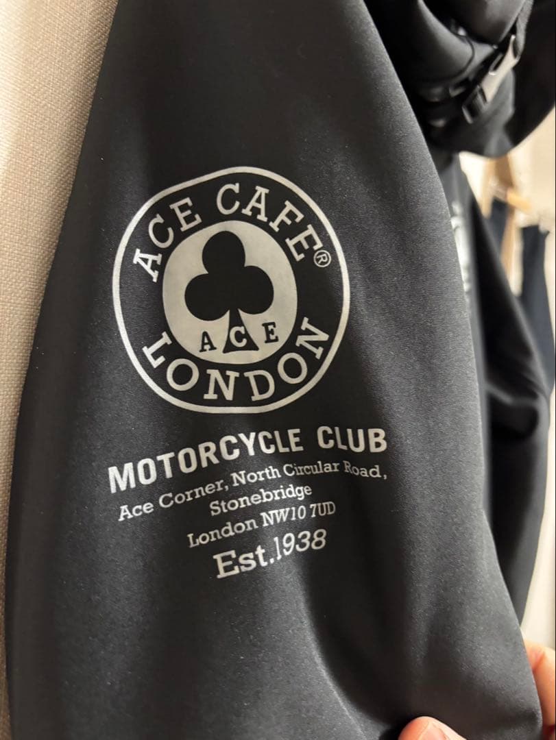 エースカフェロンドン冬用ソフトシェルライディングジャケット