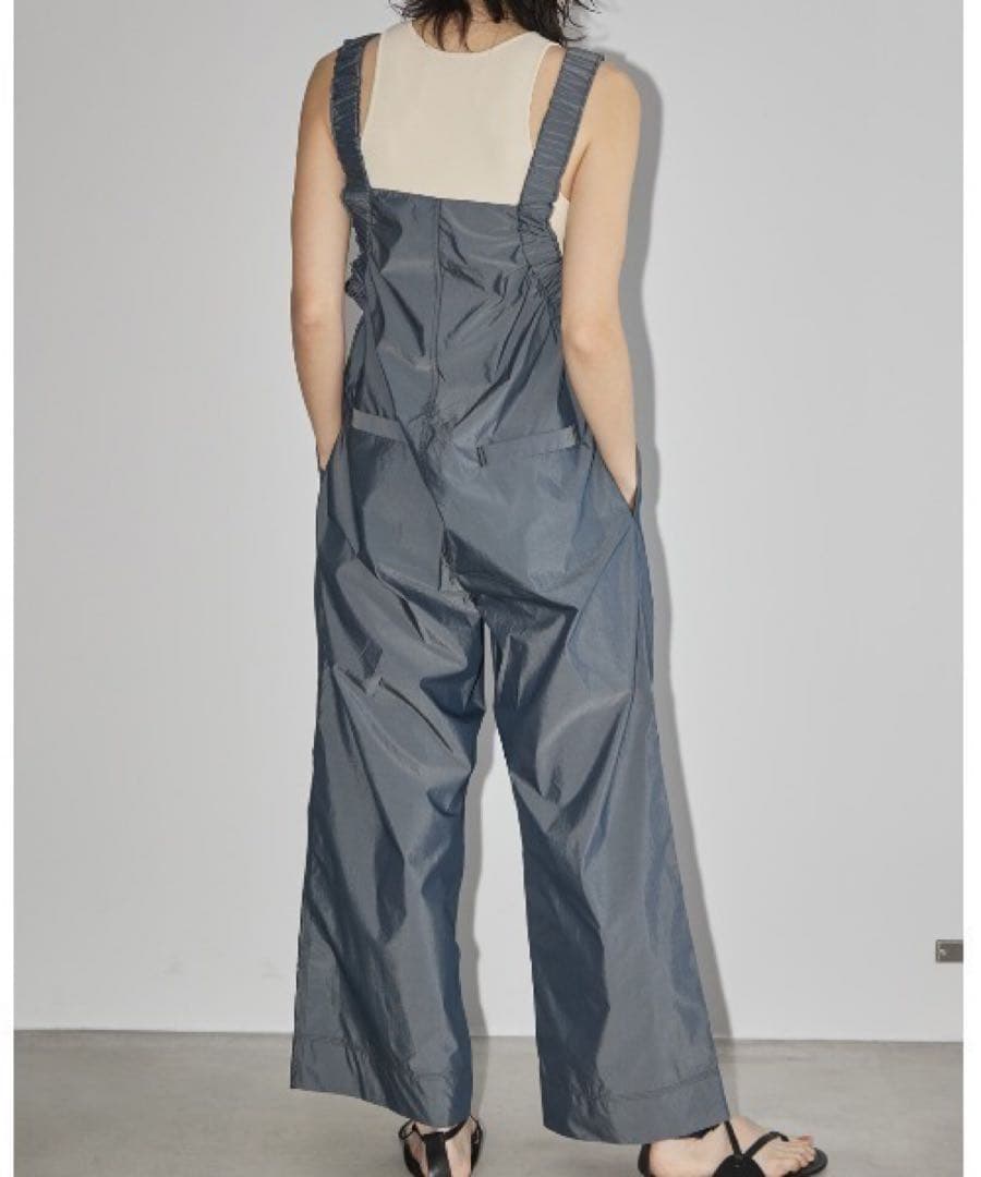 新品　トゥデイフル　 サイドギャザーコンビネゾン　サロペット　スザンヌ着用