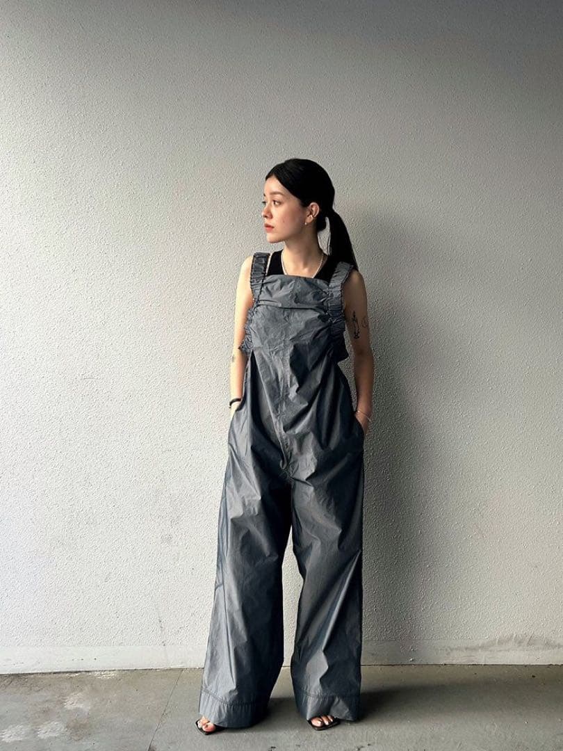 新品　トゥデイフル　 サイドギャザーコンビネゾン　サロペット　スザンヌ着用