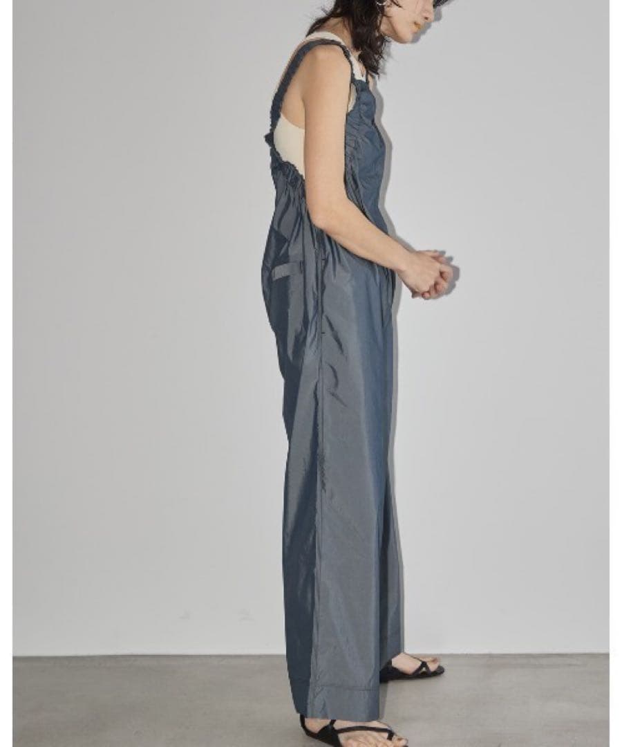 新品　トゥデイフル　 サイドギャザーコンビネゾン　サロペット　スザンヌ着用