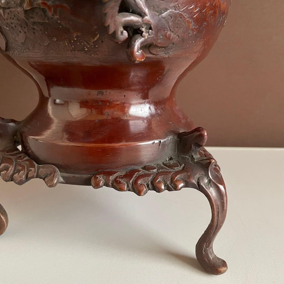 シ*イ様 銅花器 薄端 金工師 五郎三郎 恵比寿文 鯛彫双耳 三足 重さ3.6k