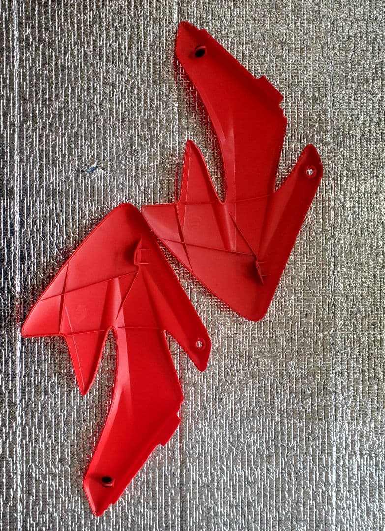 ホンダ　XR100モタード　外装