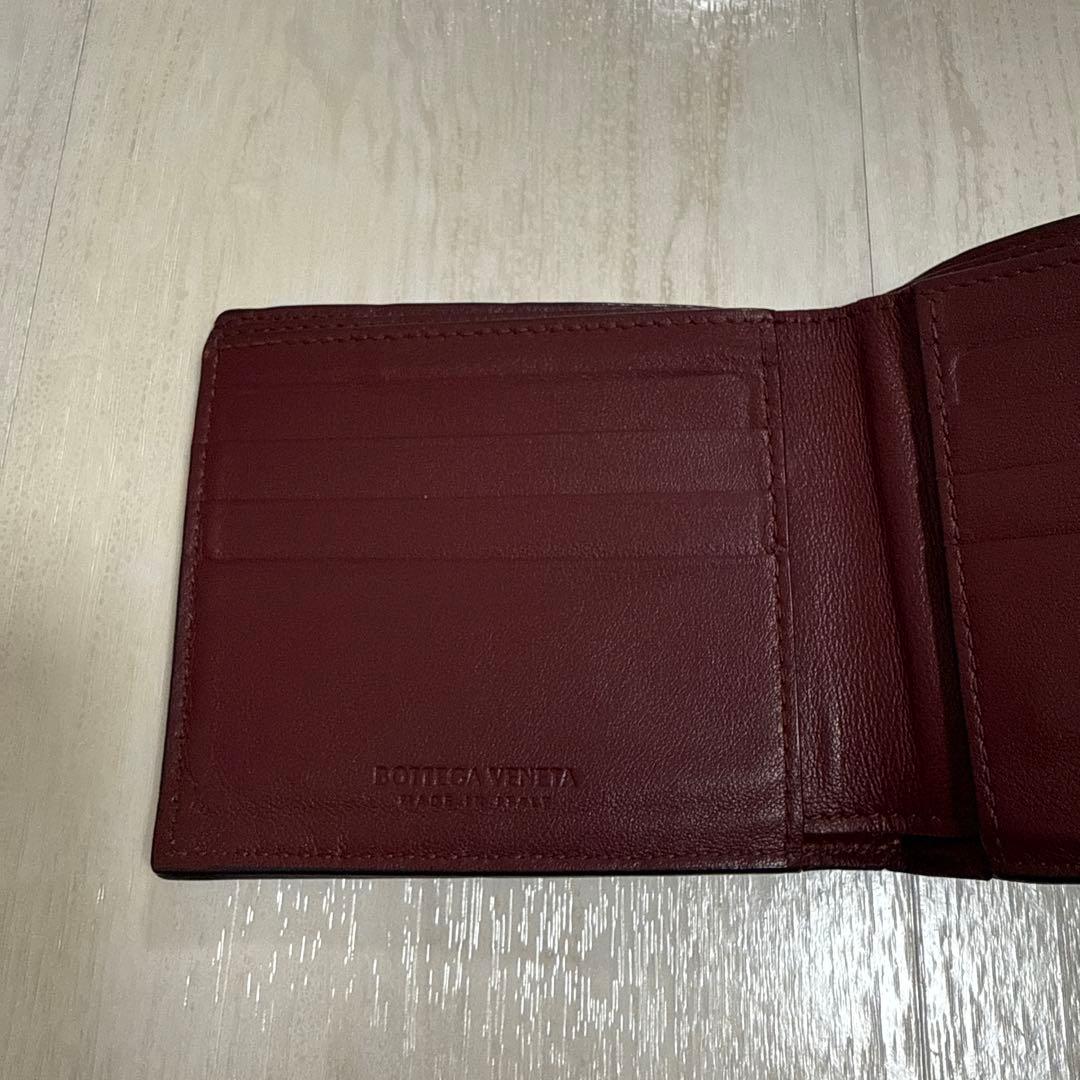 BOTTEGA VENETA 二つ折り財布 編み込みデザイン
