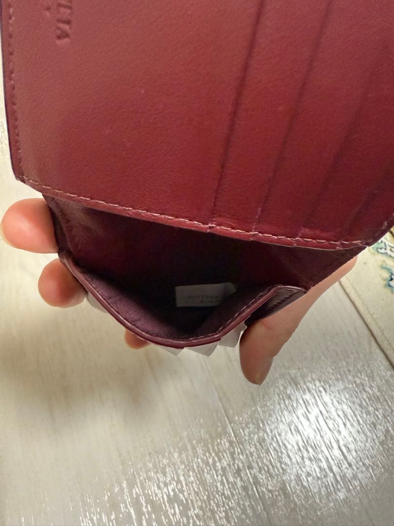 BOTTEGA VENETA 二つ折り財布 編み込みデザイン