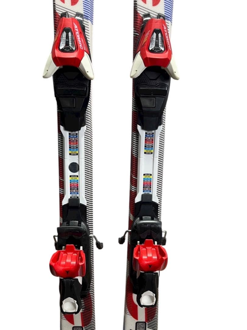 ■アトミック　ジュニア用スキー板　140cm