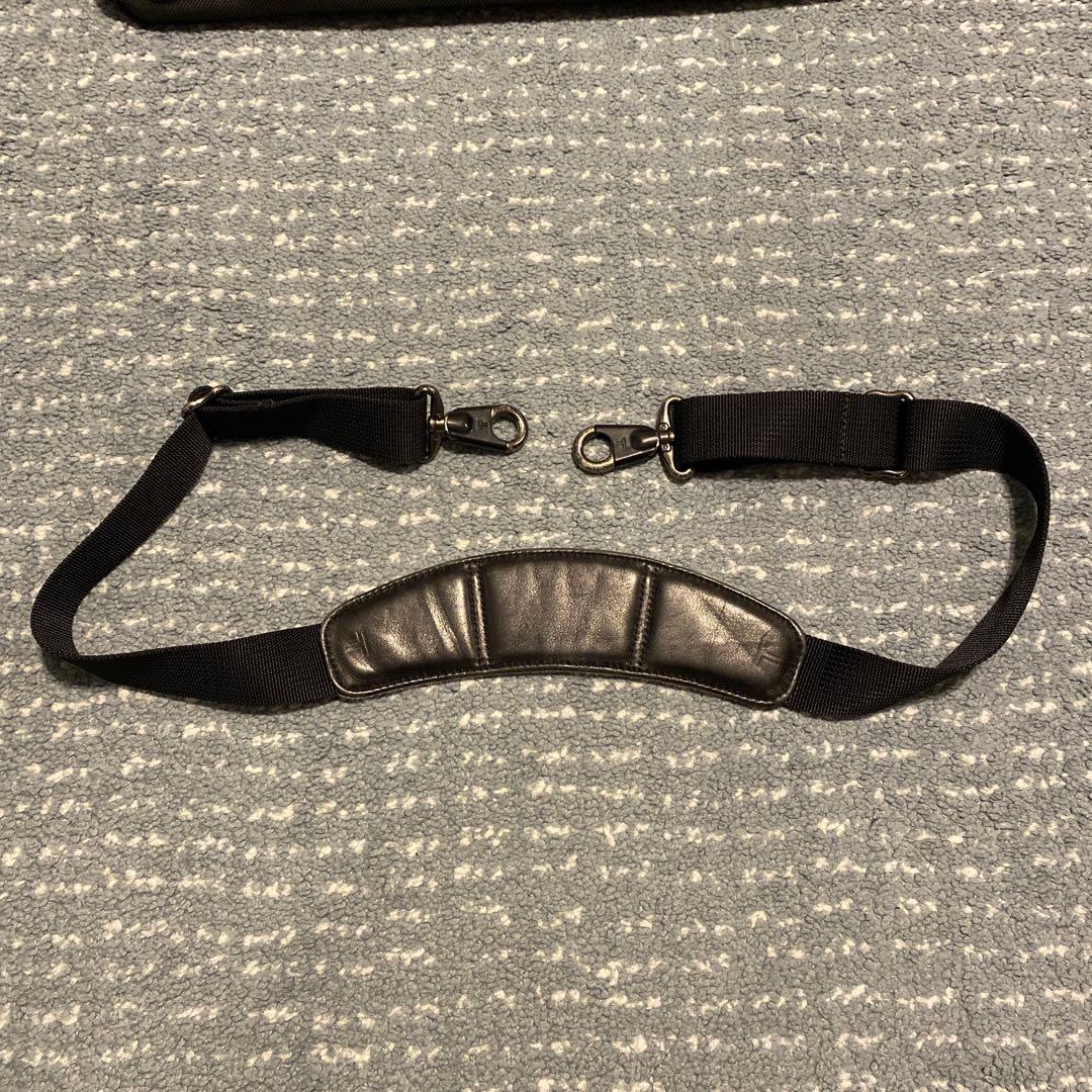 TUMI ブラック ボストンバッグ