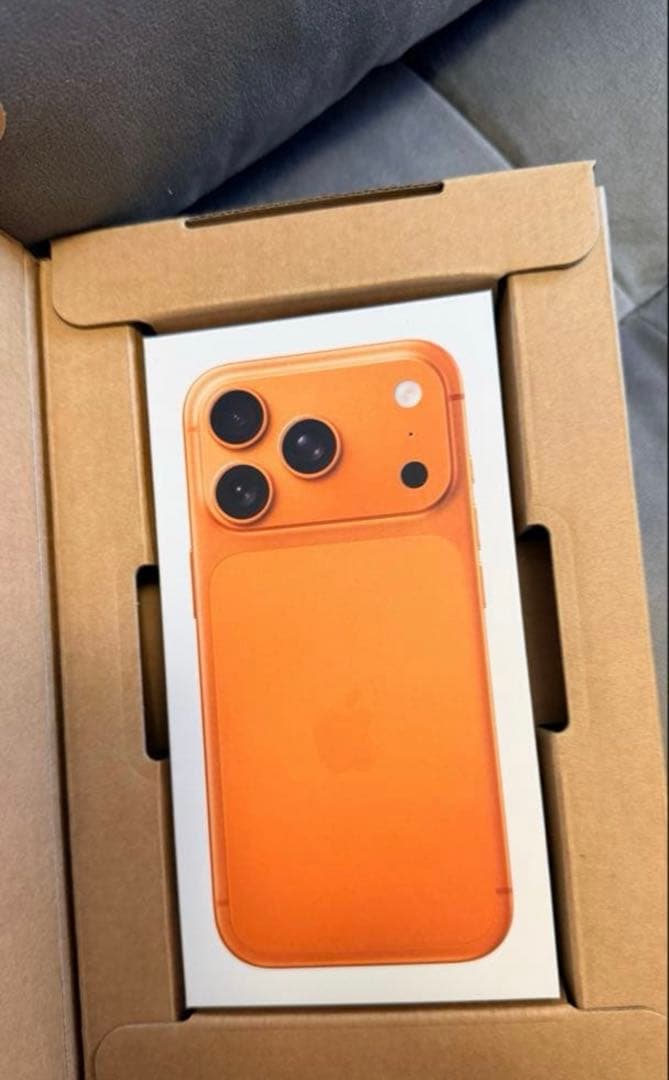 iPhone17pro 256GB コズミックオレンジ