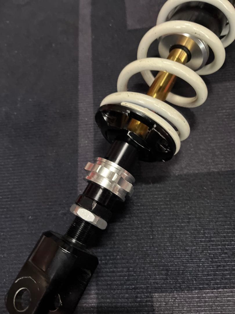 アドレスv125g サスペンション