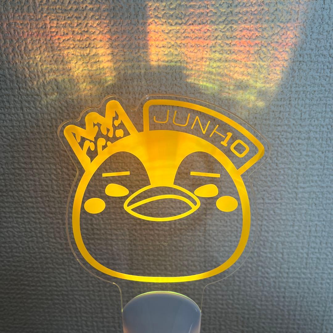 2PM JUNHO ジュノ　ペンライト イエロー ペンペン　皇帝ペンペン