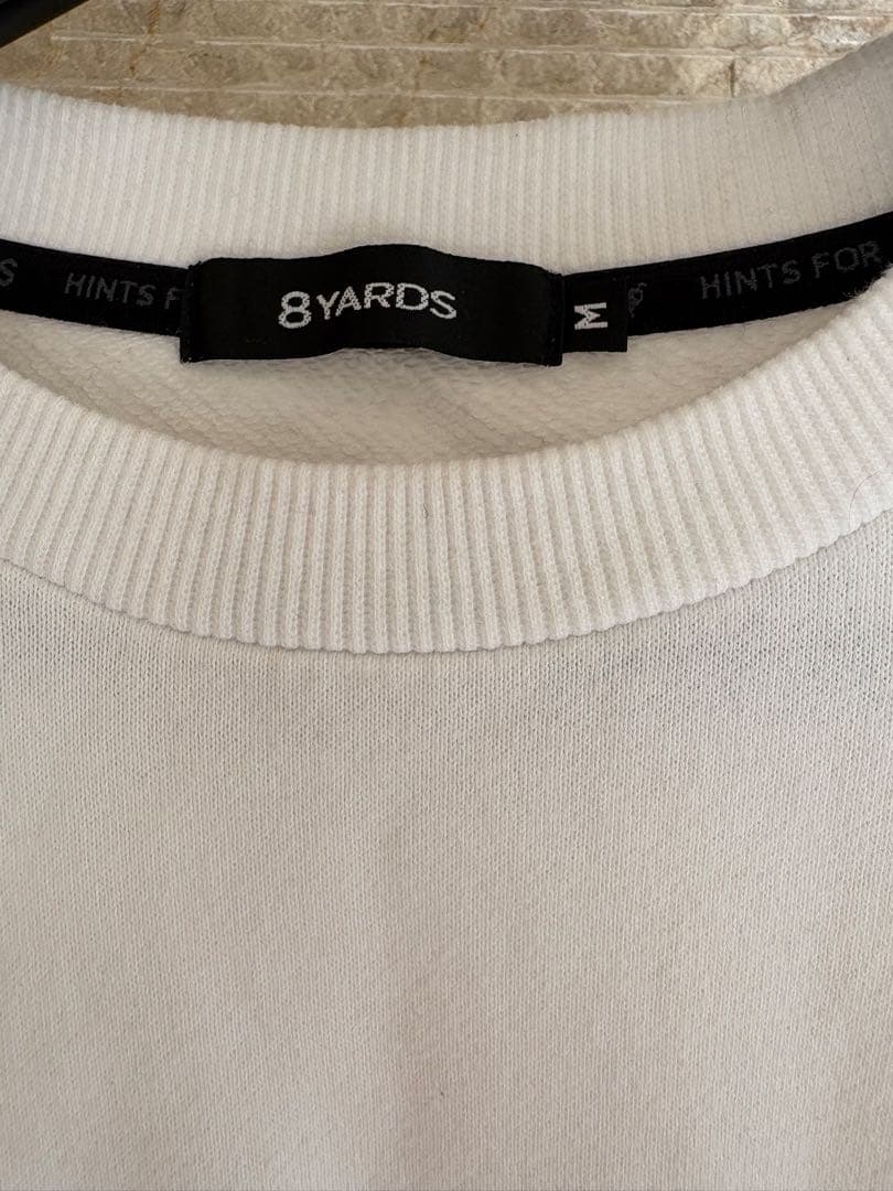 8YARDS ハチヤーズ　ホワイト トップスプルオーバー