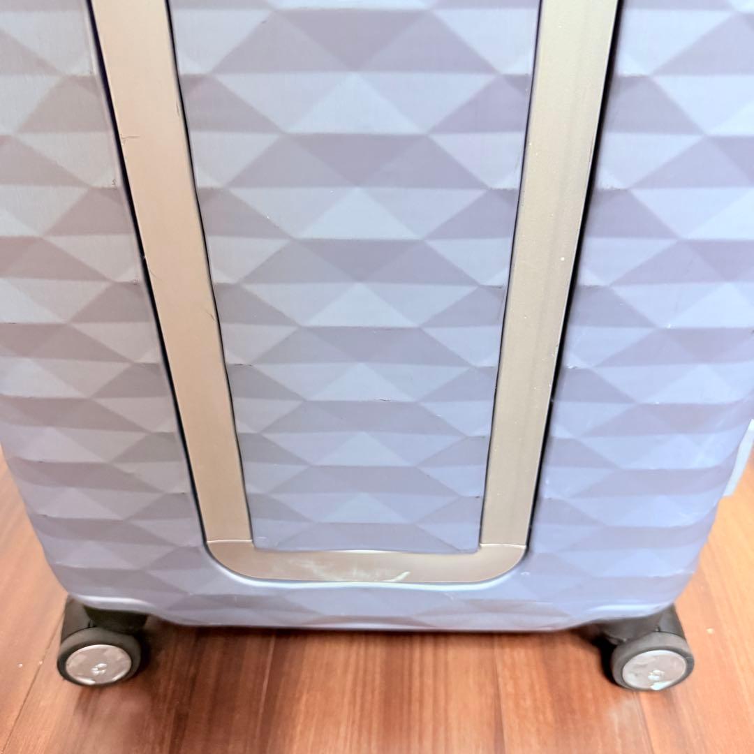 希少 サムソナイト スーツケース ポリゴン スピナー 61/22シルバー 50L