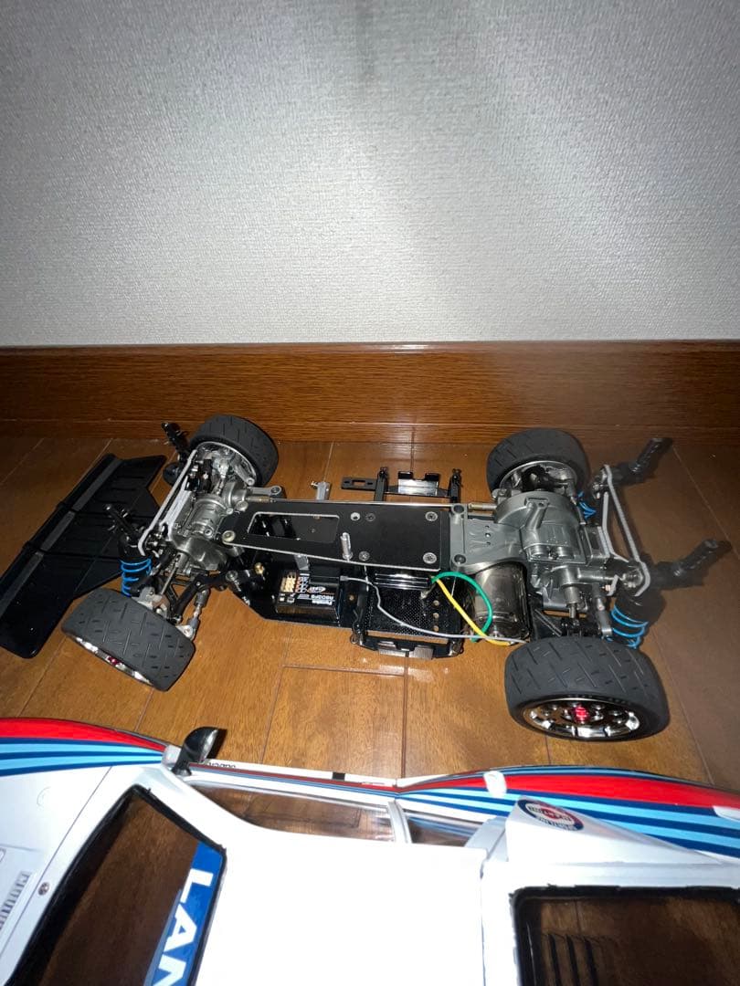 タミヤ 1/10 ランチア 037 ラリー