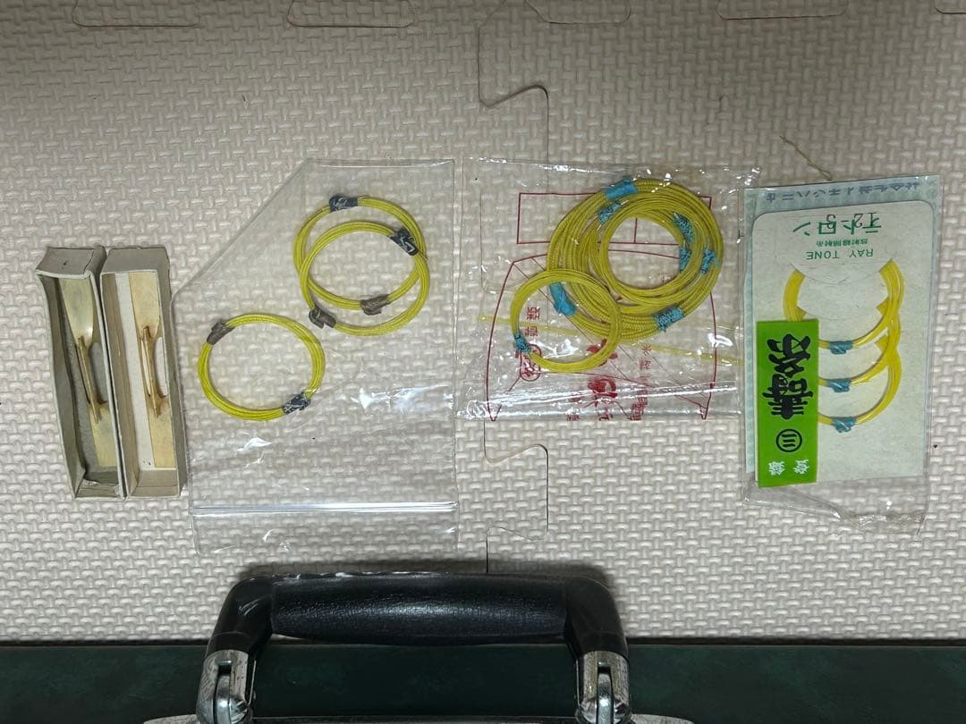 三味線　中棹　ハードケース付き　和楽器