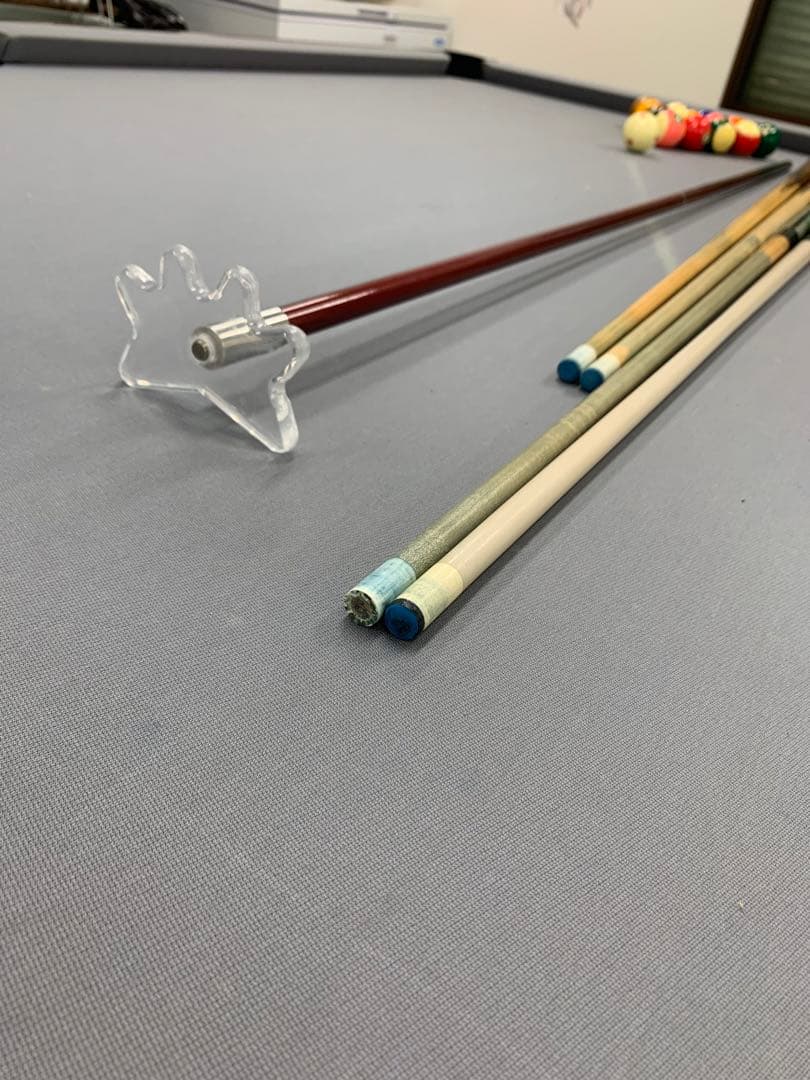 中古 : Brunswick ビリヤード台 9フィート 付属品付き