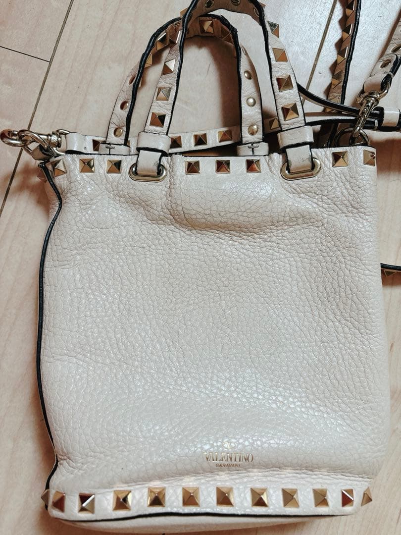 ヴァレンティノ ロックスダッズショルダーバッグ