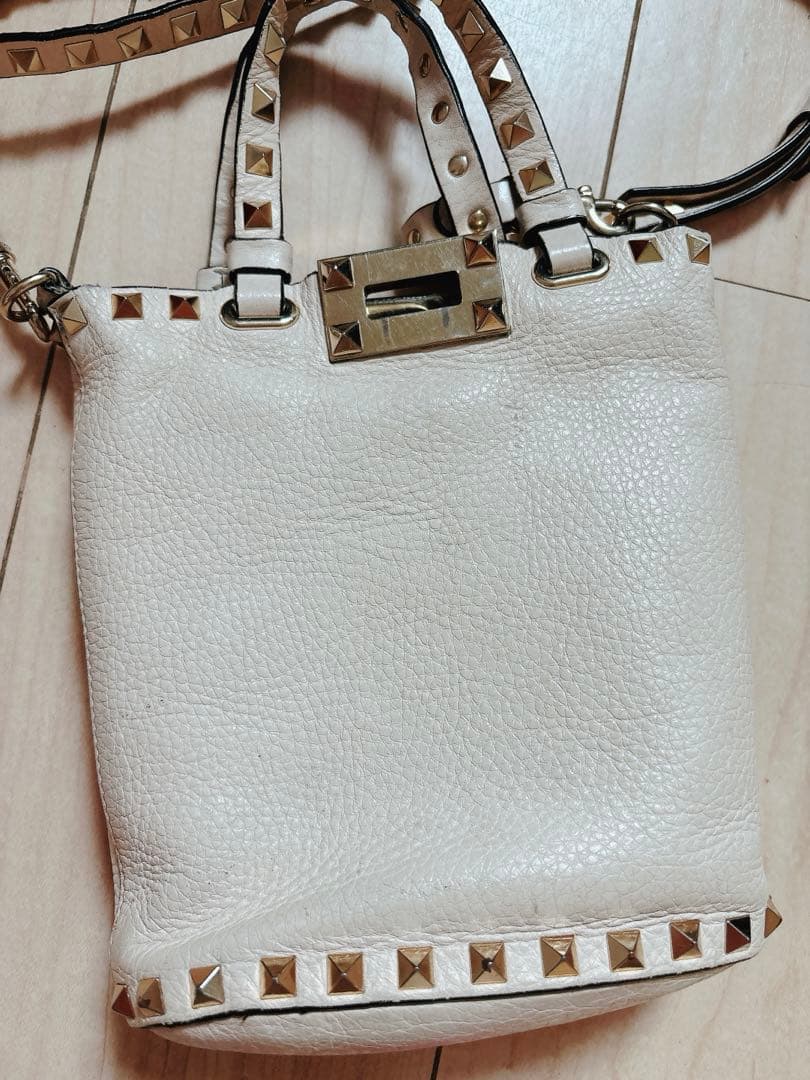 ヴァレンティノ ロックスダッズショルダーバッグ