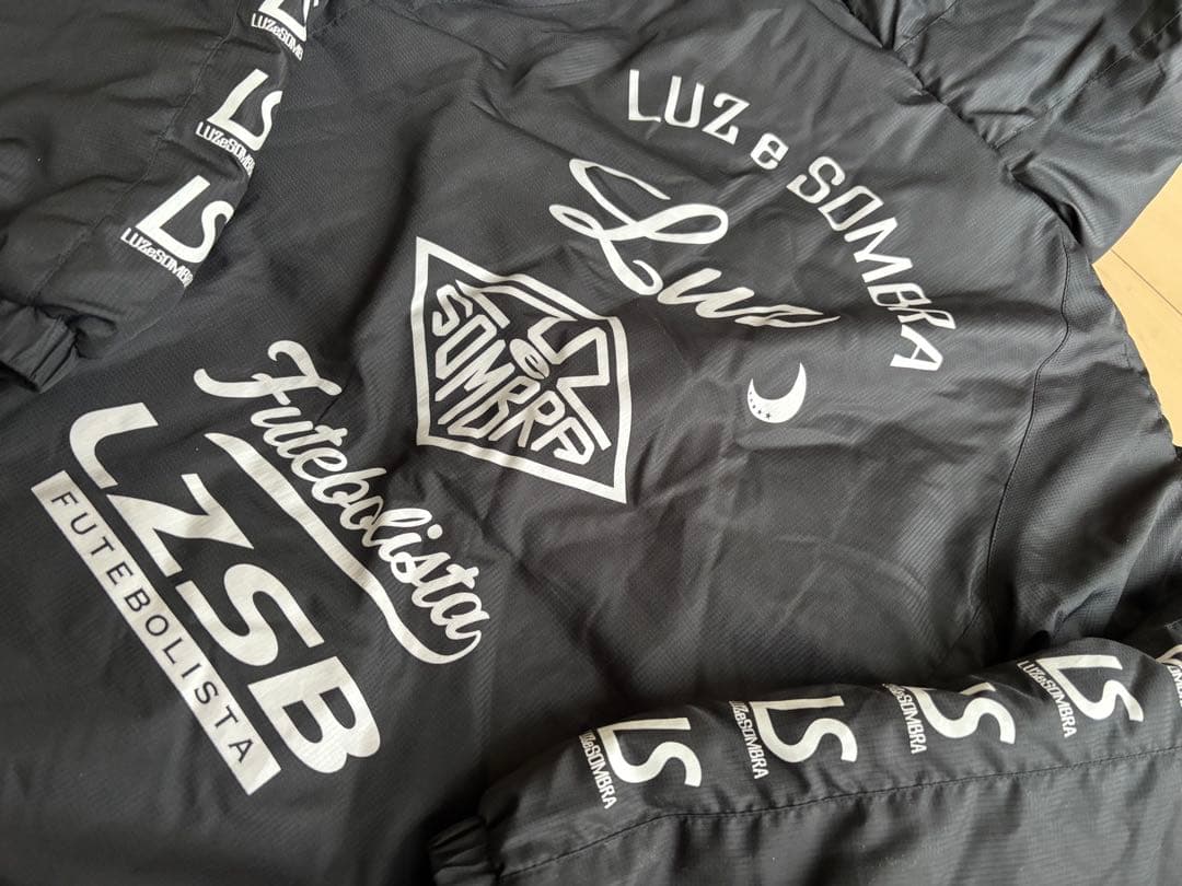 ルースイソンブラ　160 中綿　ジャケット　黒　LUZ e SOMBRA 上着