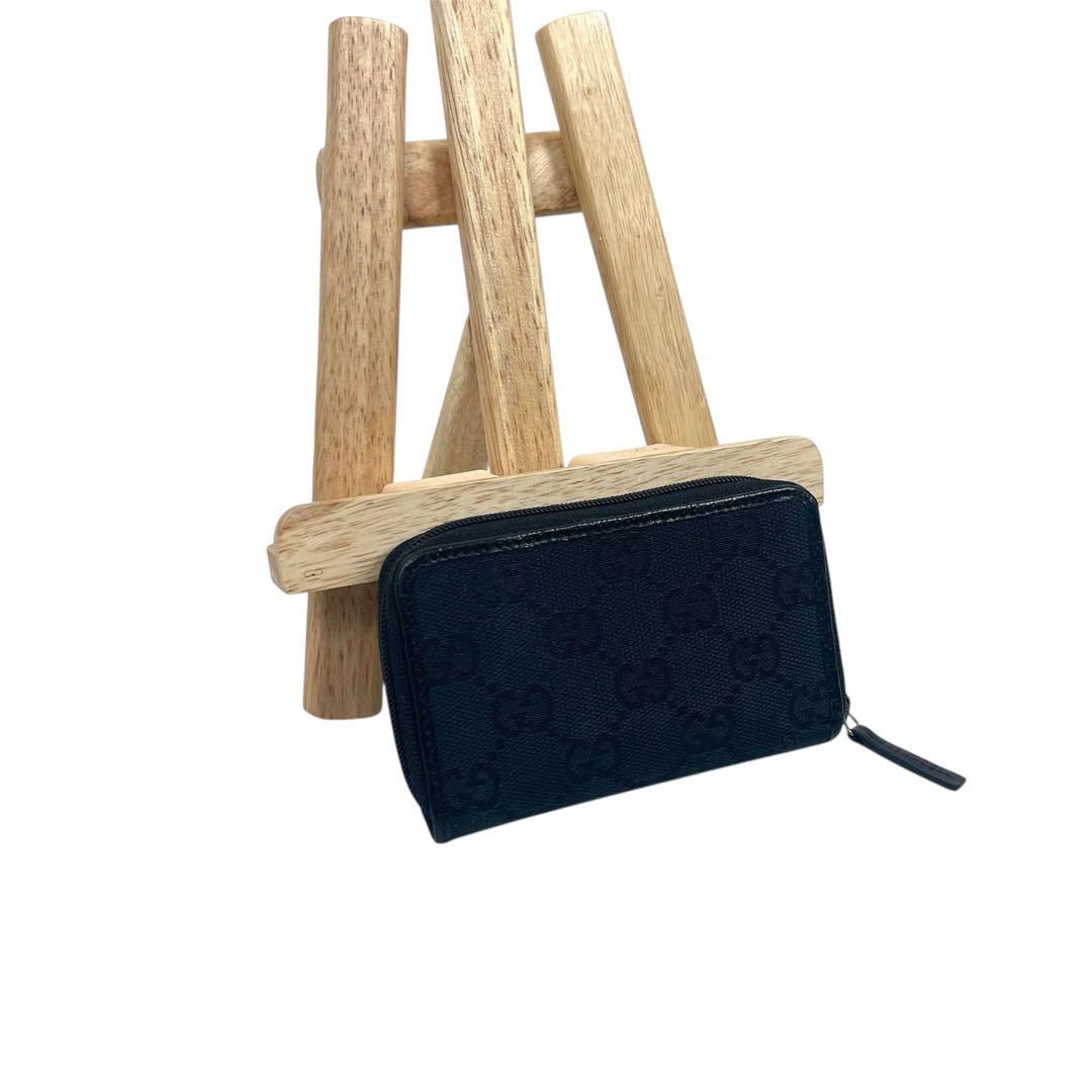 グッチ　ケース　ミニ財布　GGキャンバス　ロゴ　総柄　ラウンドファスナー